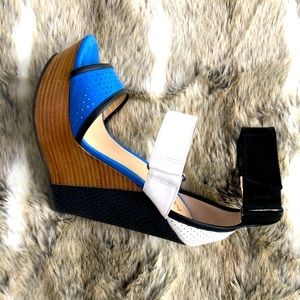 Women’s shoes
